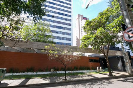 Apartamento para alugar com 70m², 2 quartos e 1 vaga Apartamento para alugar com 70m², 2 quartos e 1 vagaFachada