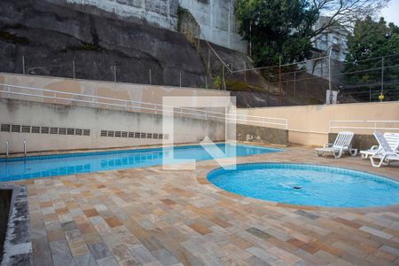 Apartamento à venda com 54m², 2 quartos e 1 vaga Apartamento à venda com 54m², 2 quartos e 1 vagaÁrea comum - Piscina