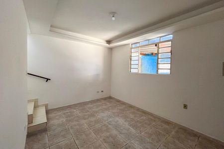 Casa de condomínio para alugar com 70m², 2 quartos e 1 vagaSala