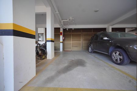 Garagem de apartamento para alugar com 2 quartos, 72m² em Rio Tavares, Florianópolis