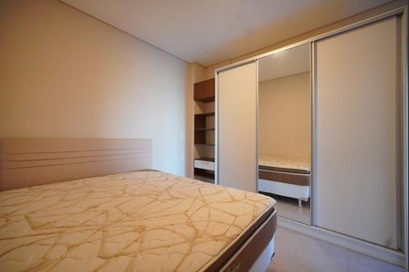 Apartamento para alugar com 72m², 2 quartos e 1 vagaQuarto 1
