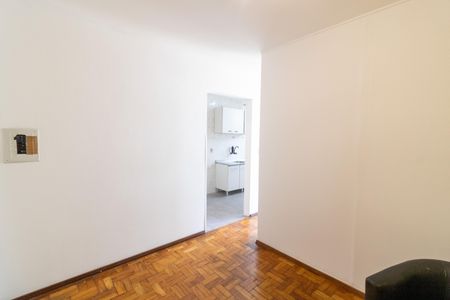 Sala de kitnet/studio para alugar com 1 quarto, 32m² em Centro Histórico, Porto Alegre