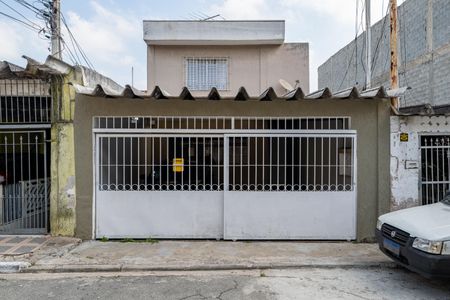 Casa para alugar com 40m², 1 quarto e 1 vaga Casa para alugar com 40m², 1 quarto e 1 vagaFachada