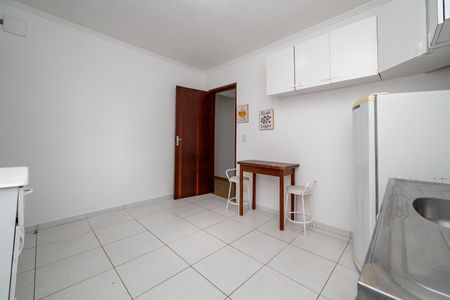 Cozinha de casa para alugar com 1 quarto, 40m² em Jardim Oriental, São Paulo