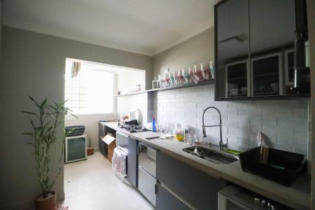 Apartamento para alugar com 70m², 3 quartos e sem vagaCozinha e Área de Serviço