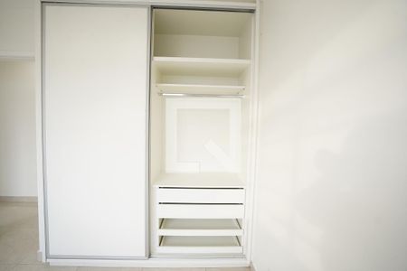Apartamento para alugar com 67m², 2 quartos e 1 vaga Apartamento para alugar com 67m², 2 quartos e 1 vagaQuarto 2