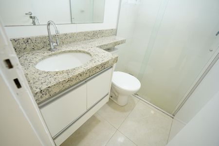 Apartamento para alugar com 67m², 2 quartos e 1 vaga Apartamento para alugar com 67m², 2 quartos e 1 vagaBanheiro