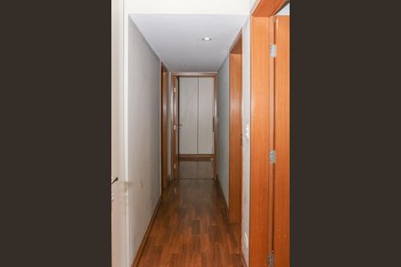 Apartamento à venda com 123m², 3 quartos e 2 vagas Apartamento à venda com 123m², 3 quartos e 2 vagasCorredor