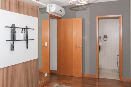 Apartamento à venda com 123m², 3 quartos e 2 vagas Apartamento à venda com 123m², 3 quartos e 2 vagasSuíte