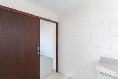 Apartamento à venda com 184m², 4 quartos e 2 vagasCozinha