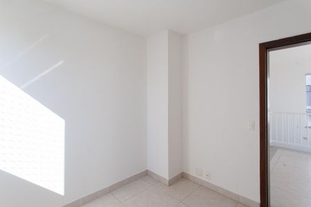 Apartamento à venda com 184m², 4 quartos e 2 vagasQuarto 3