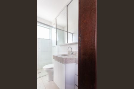 Apartamento à venda com 184m², 4 quartos e 2 vagasBanheiro da Suíte