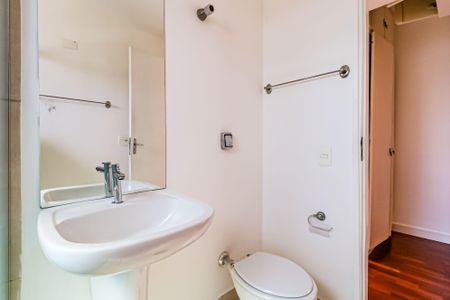 Apartamento para alugar com 80m², 2 quartos e sem vagaBanheiro social