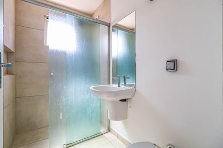 Apartamento para alugar com 80m², 2 quartos e sem vagaBanheiro social