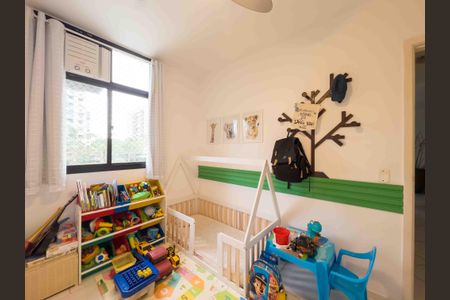 Apartamento à venda com 97m², 2 quartos e 2 vagasQuarto