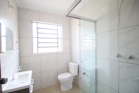 Casa para alugar com 171m², 3 quartos e 2 vagasBanheiro social