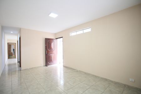 Casa para alugar com 171m², 3 quartos e 2 vagasSala