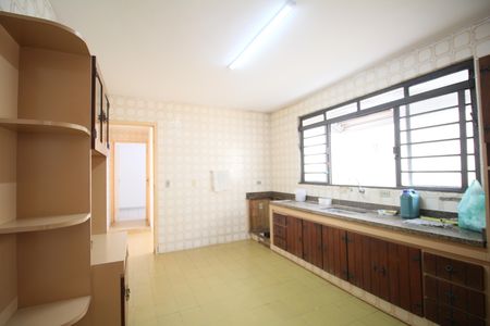 Casa para alugar com 171m², 3 quartos e 2 vagasCozinha