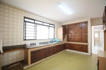 Casa para alugar com 171m², 3 quartos e 2 vagasCozinha