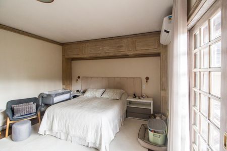 Casa de condomínio para alugar com 840m², 4 quartos e 3 vagas Casa de condomínio para alugar com 840m², 4 quartos e 3 vagasSuíte 5