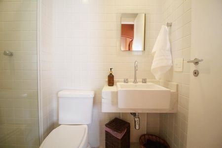 Apartamento para alugar com 50m², 2 quartos e 1 vaga Apartamento para alugar com 50m², 2 quartos e 1 vagaBanheiro