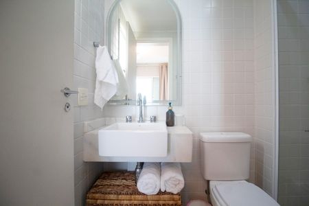 Apartamento para alugar com 50m², 2 quartos e 1 vaga Apartamento para alugar com 50m², 2 quartos e 1 vagaBanheiro da Suíte