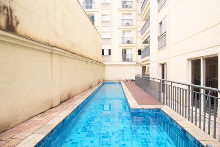 Apartamento para alugar com 50m², 2 quartos e 1 vaga Apartamento para alugar com 50m², 2 quartos e 1 vagaÁrea comum - Piscina