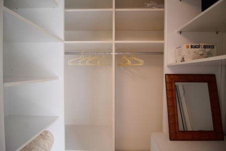 Apartamento para alugar com 50m², 2 quartos e 1 vaga Apartamento para alugar com 50m², 2 quartos e 1 vagaCloset da suíte