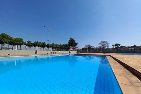 Apartamento à venda com 62m², 2 quartos e 1 vaga Apartamento à venda com 62m², 2 quartos e 1 vagaÁrea comum - Piscina