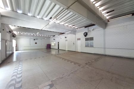 Apartamento à venda com 62m², 2 quartos e 1 vaga Apartamento à venda com 62m², 2 quartos e 1 vagaÁrea comum - Salão de festas