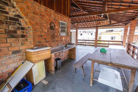 Casa para alugar com 460m², 3 quartos e 3 vagasterraço