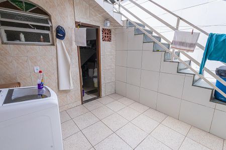 Casa para alugar com 460m², 3 quartos e 3 vagasarea de serviço e quintal