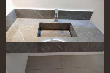 Casa para alugar com 170m², 3 quartos e 1 vaga