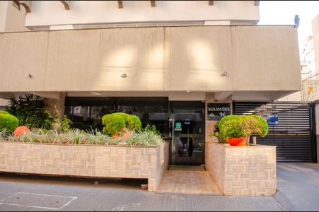 Apartamento para alugar com 74m², 3 quartos e 1 vaga Apartamento para alugar com 74m², 3 quartos e 1 vagaFachada e portaria