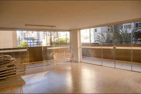 Apartamento para alugar com 74m², 3 quartos e 1 vaga Apartamento para alugar com 74m², 3 quartos e 1 vagaÁrea comum - Salão de festas