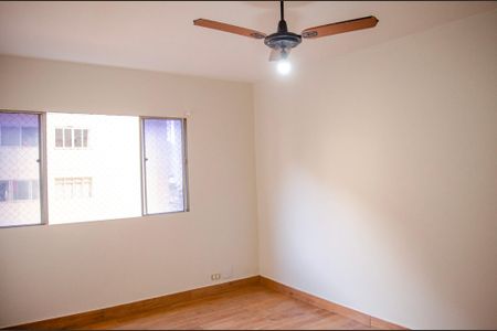 Sala de apartamento para alugar com 3 quartos, 74m² em Setor Oeste, Goiânia