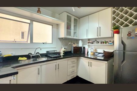 Apartamento para alugar com 70m², 2 quartos e 1 vagaCozinha