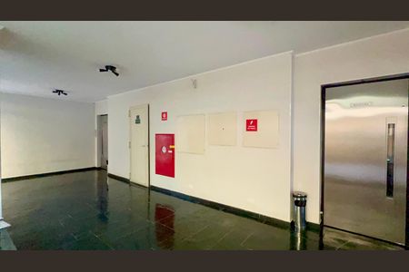 Apartamento para alugar com 70m², 2 quartos e 1 vagaHall de entrada