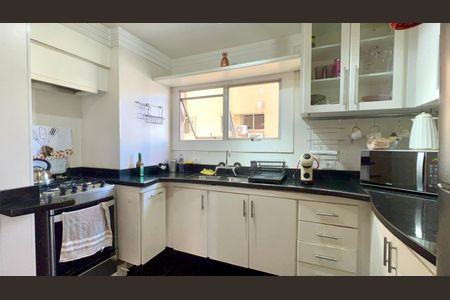 Apartamento para alugar com 70m², 2 quartos e 1 vagaCozinha