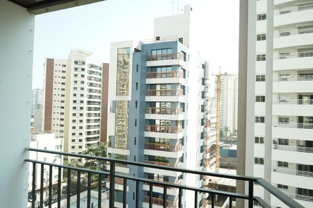 Varanda de apartamento para alugar com 3 quartos, 85m² em Vila Azevedo, São Paulo