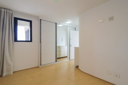 Apartamento para alugar com 150m², 3 quartos e 2 vagasSuíte 2