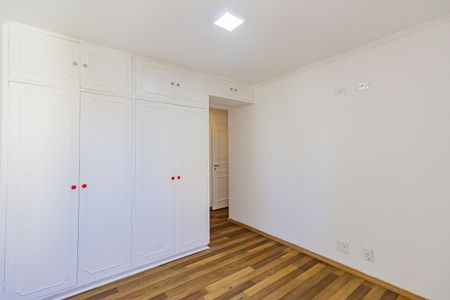 Apartamento à venda com 90m², 3 quartos e 1 vagaSuíte
