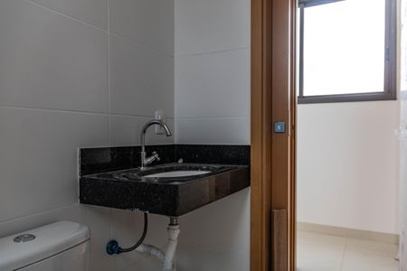 Apartamento à venda com 98m², 2 quartos e 4 vagasBanheiro da Suíte 2