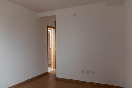 Apartamento à venda com 98m², 2 quartos e 4 vagasSuíte 2