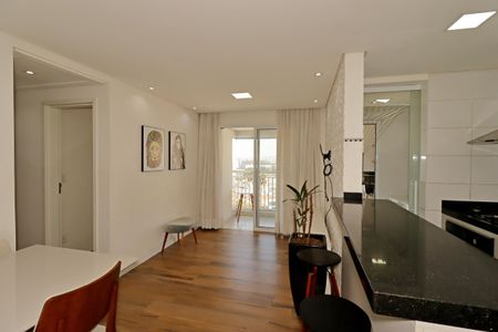Sala de apartamento à venda com 2 quartos, 63m² em Campestre, Santo André