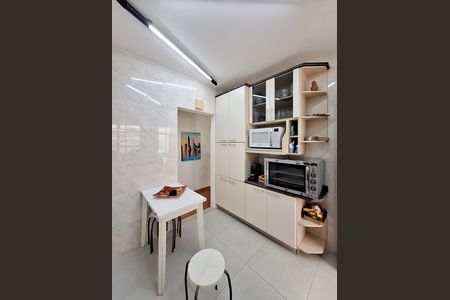 Apartamento à venda com 63m², 2 quartos e sem vagaCozinha