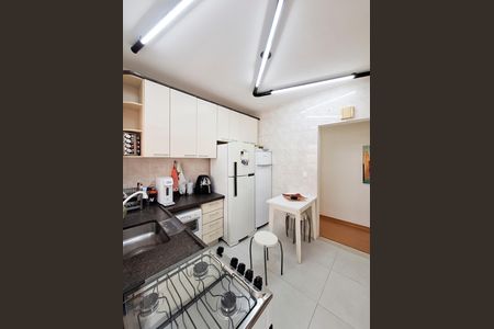Apartamento à venda com 63m², 2 quartos e sem vagaCozinha