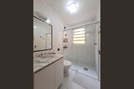 Apartamento à venda com 63m², 2 quartos e sem vagaBanheiro social