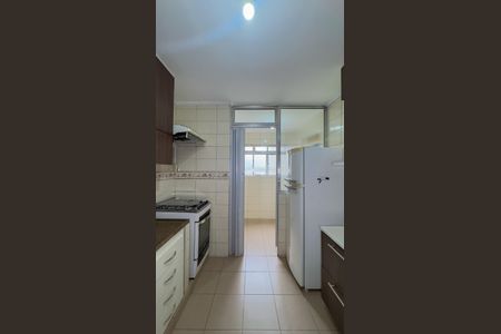Apartamento à venda com 90m², 3 quartos e 1 vaga Apartamento à venda com 90m², 3 quartos e 1 vagaCozinha e Área de Serviço