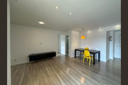 Apartamento para alugar com 74m², 1 quarto e 1 vaga Apartamento para alugar com 74m², 1 quarto e 1 vagaSala
